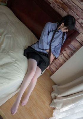 杨超越直播露出奶头_高清国产国语三级